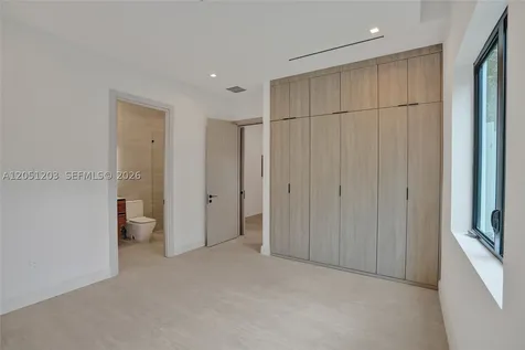 4640 Sunset Drive Miami FL 33143