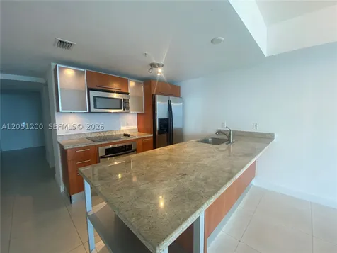 185 SW 7th Street Miami FL 33130