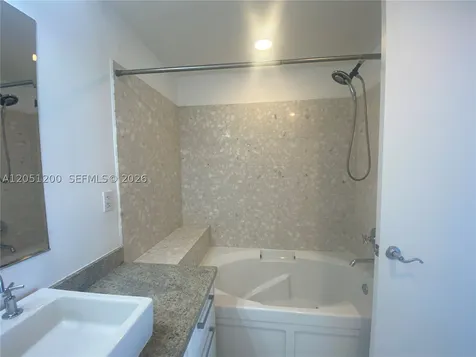 185 SW 7th Street Miami FL 33130