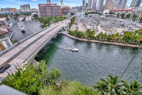 185 SW 7th Street Miami FL 33130