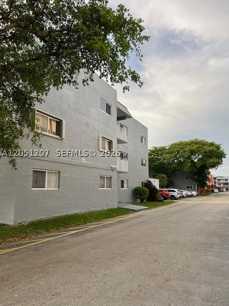 11311 SW 200th Street Miami FL 33157