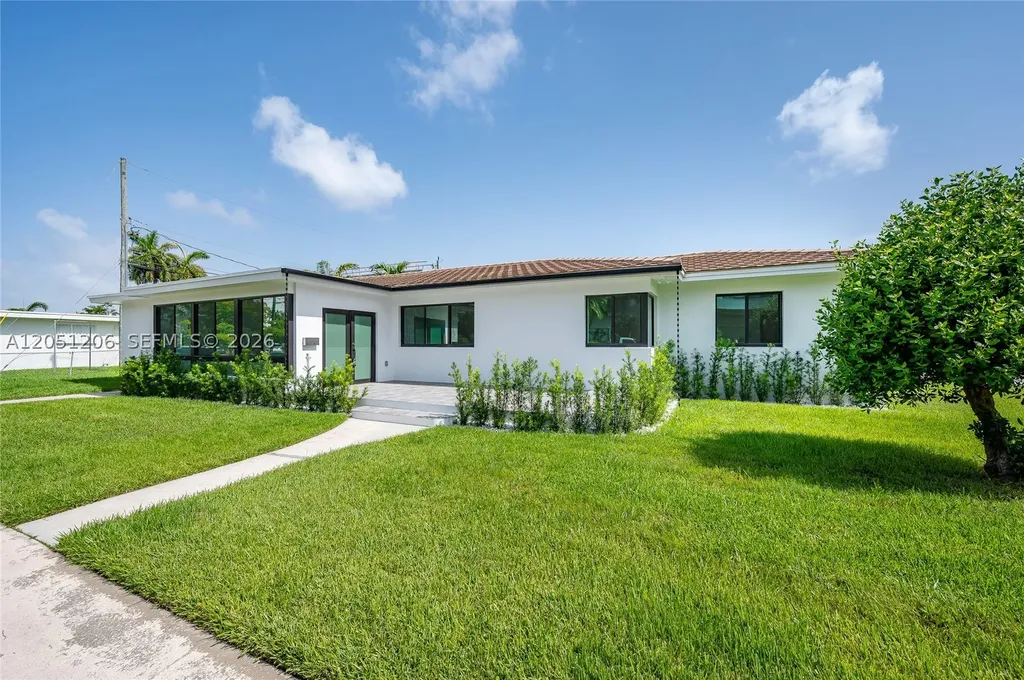 1621 S Treasure Drive North Bay Village FL 33141
