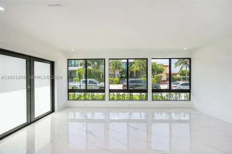 1621 S Treasure Drive North Bay Village FL 33141