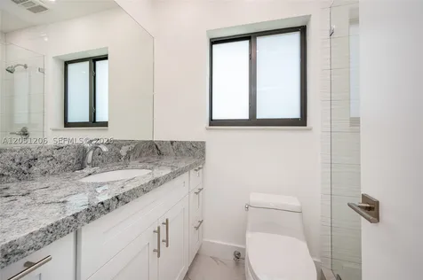 1621 S Treasure Drive North Bay Village FL 33141