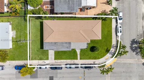 1621 S Treasure Drive North Bay Village FL 33141