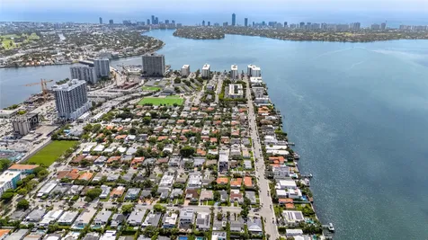 1621 S Treasure Drive North Bay Village FL 33141