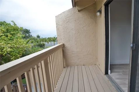 8015 SW 21st Court Davie FL 33324
