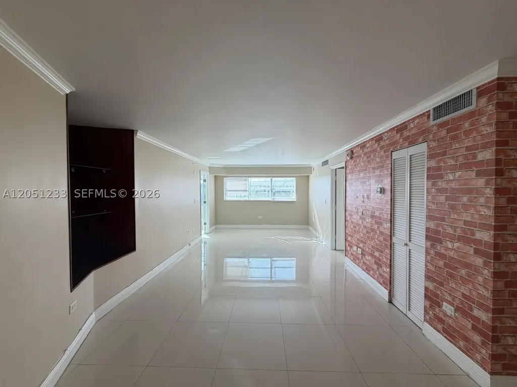 1881 Washington Avenue Miami Beach FL 33139