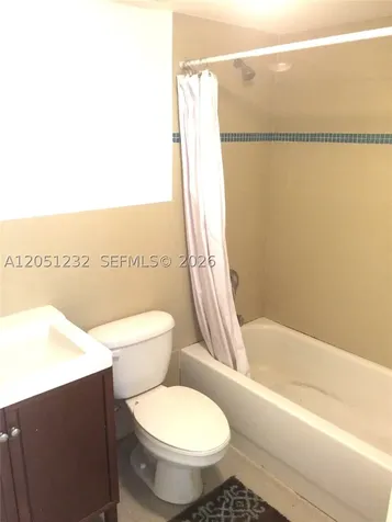 7025 Rue Granville Miami Beach FL 33141