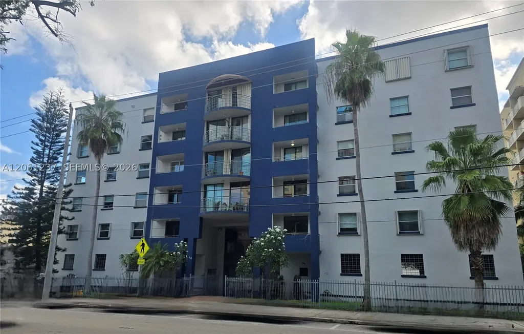 546 SW 1st Street Miami FL 33130