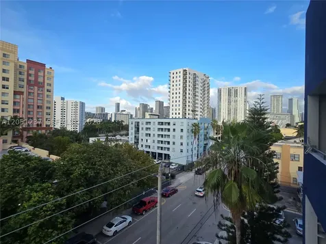 546 SW 1st Street Miami FL 33130
