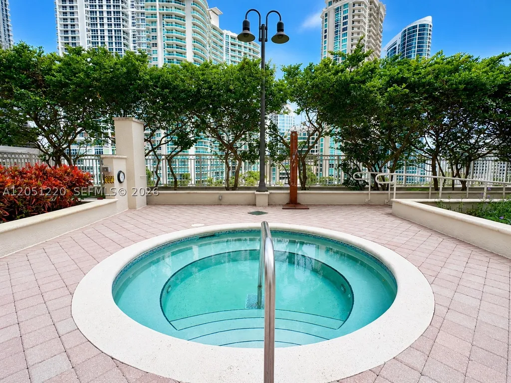 511 SE 5th Avenue Fort Lauderdale FL 33301