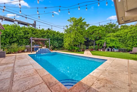 12422 SW 199th Street Miami FL 33177