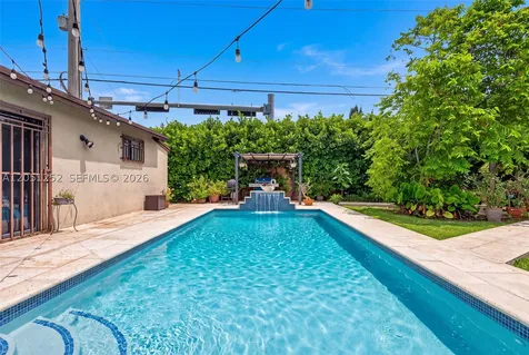 12422 SW 199th Street Miami FL 33177
