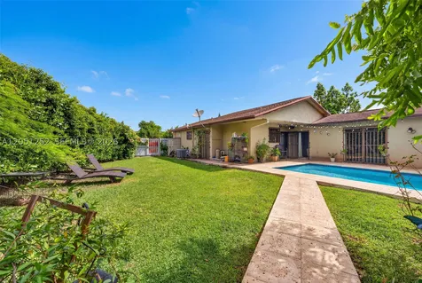 12422 SW 199th Street Miami FL 33177
