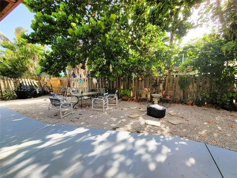 307 S Ocean Drive Fort Pierce FL 34949