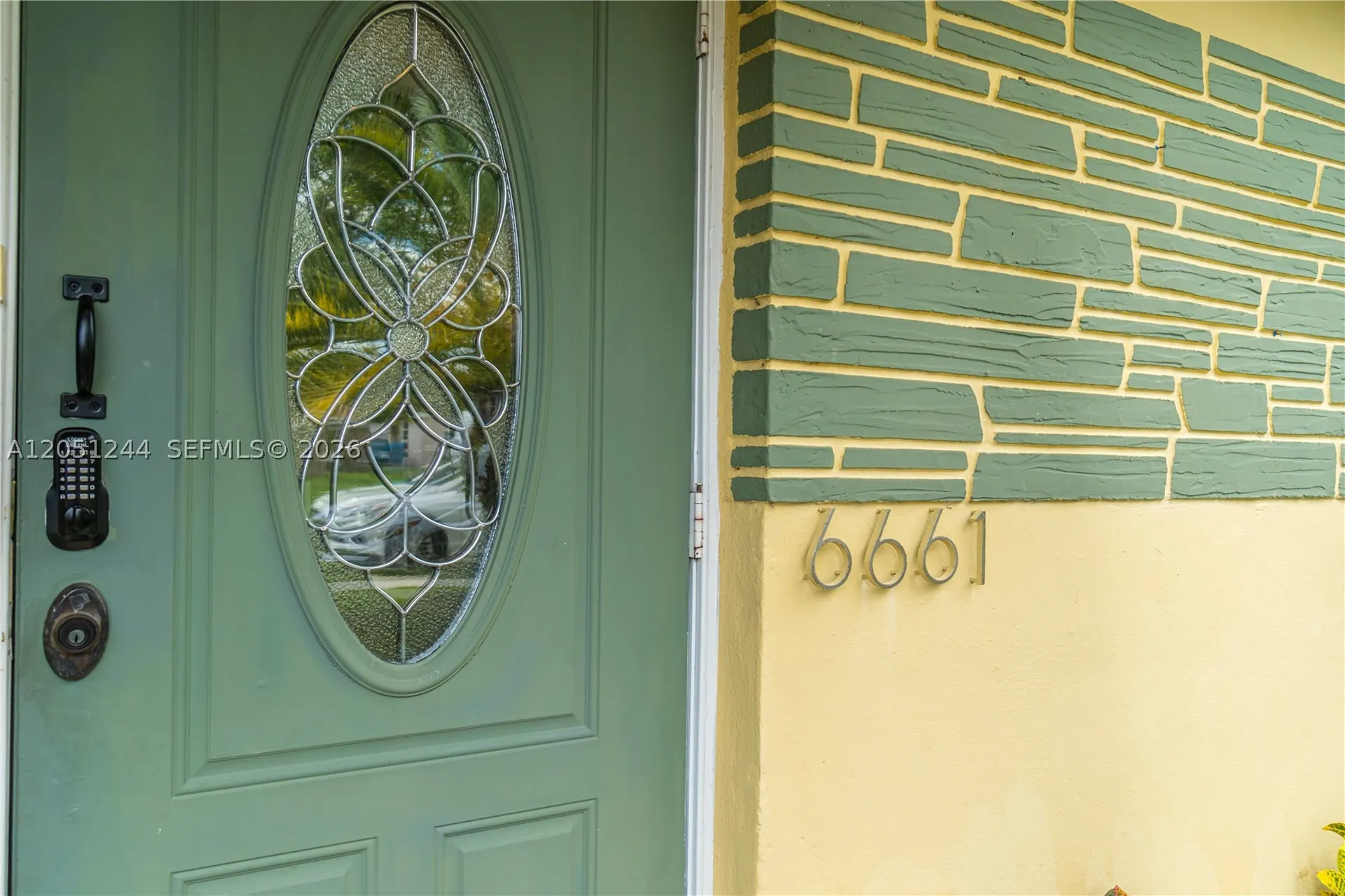 6661 Greene Street Hollywood FL 33024