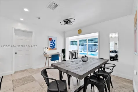 6661 Greene Street Hollywood FL 33024