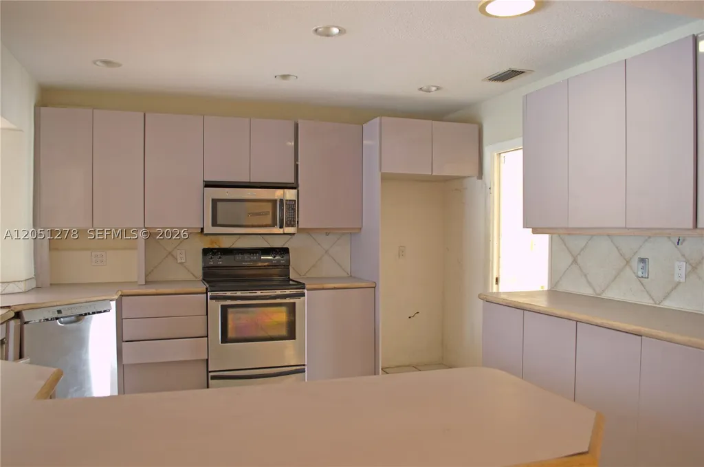 2811 NE 57th Street Fort Lauderdale FL 33308