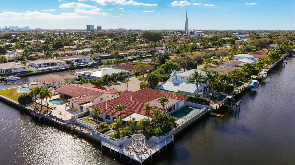 2811 NE 57th Street Fort Lauderdale FL 33308
