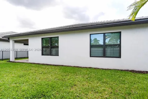 2940 Shortleaf Avenue Lauderdale Lakes FL 33311