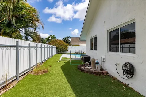2400 NW 103rd Avenue Pembroke Pines FL 33026
