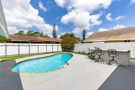 2400 NW 103rd Avenue Pembroke Pines FL 33026