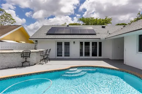 2400 NW 103rd Avenue Pembroke Pines FL 33026