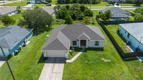 4129 NE 19th Place Cape Coral FL 33909