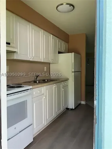 1195 NW 100th Terrace Miami FL 33150