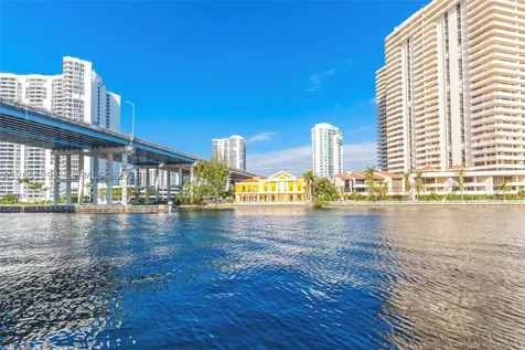 19390 Collins Avenue Sunny Isles Beach FL 33160