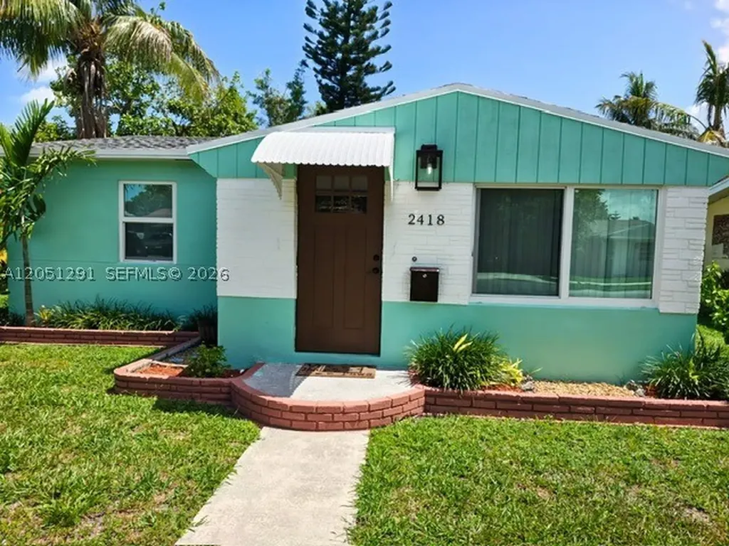2418 Scott Street Hollywood FL 33020