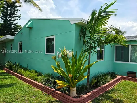 2418 Scott Street Hollywood FL 33020