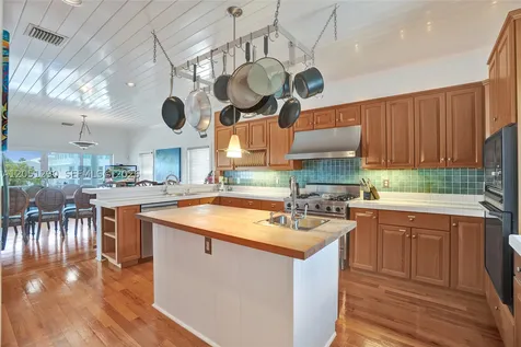 107 Valencia Drive Islamorada FL 33036