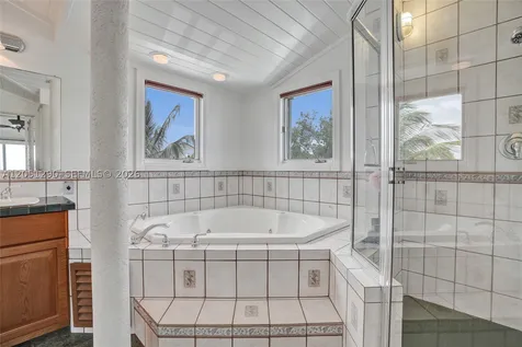 107 Valencia Drive Islamorada FL 33036