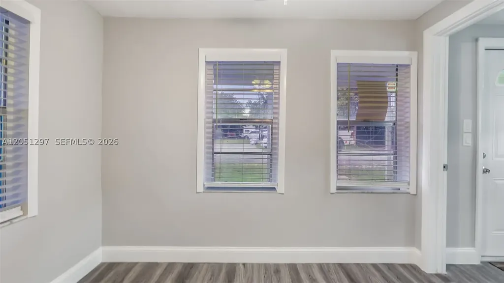 523 N 60th Way Hollywood FL 33024