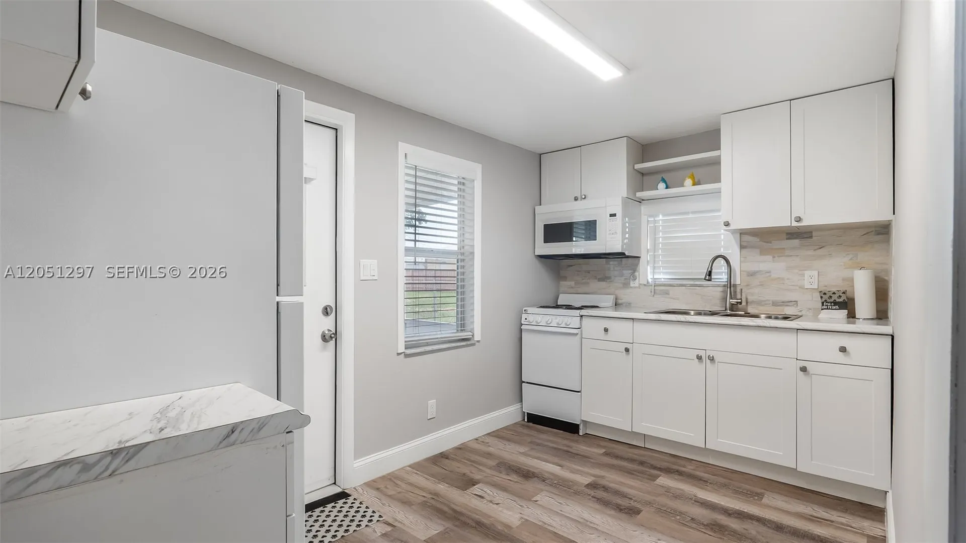523 N 60th Way Hollywood FL 33024
