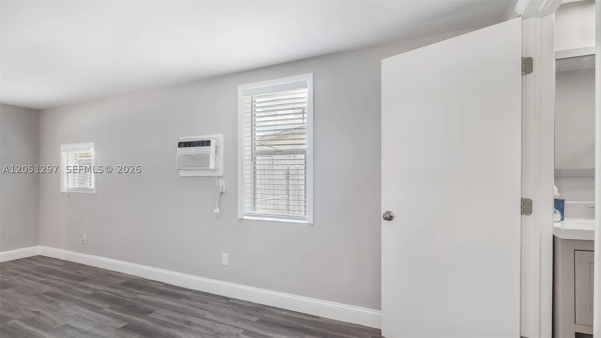 523 N 60th Way Hollywood FL 33024