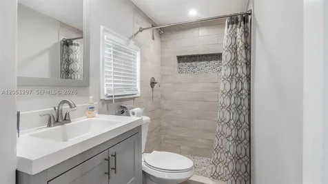 523 N 60th Way Hollywood FL 33024