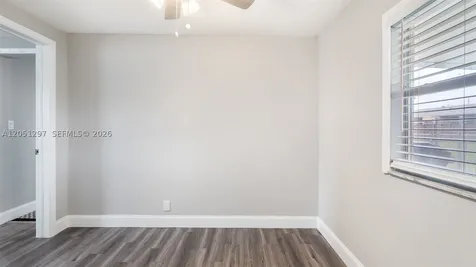 523 N 60th Way Hollywood FL 33024