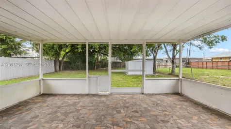 523 N 60th Way Hollywood FL 33024