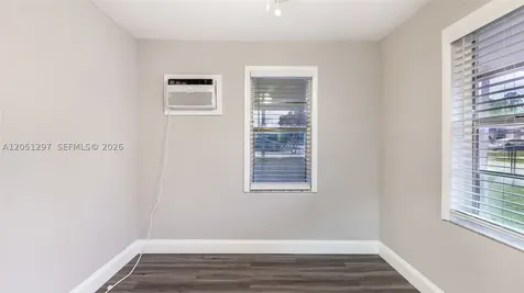 523 N 60th Way Hollywood FL 33024
