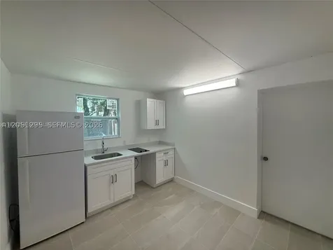 6765 SW 34th Street Miami FL 33155