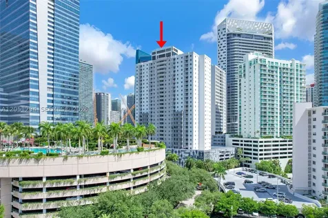 185 SE 14th Terrace Miami FL 33131