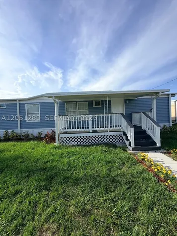 3707 SE 27th Street Okeechobee FL 34974