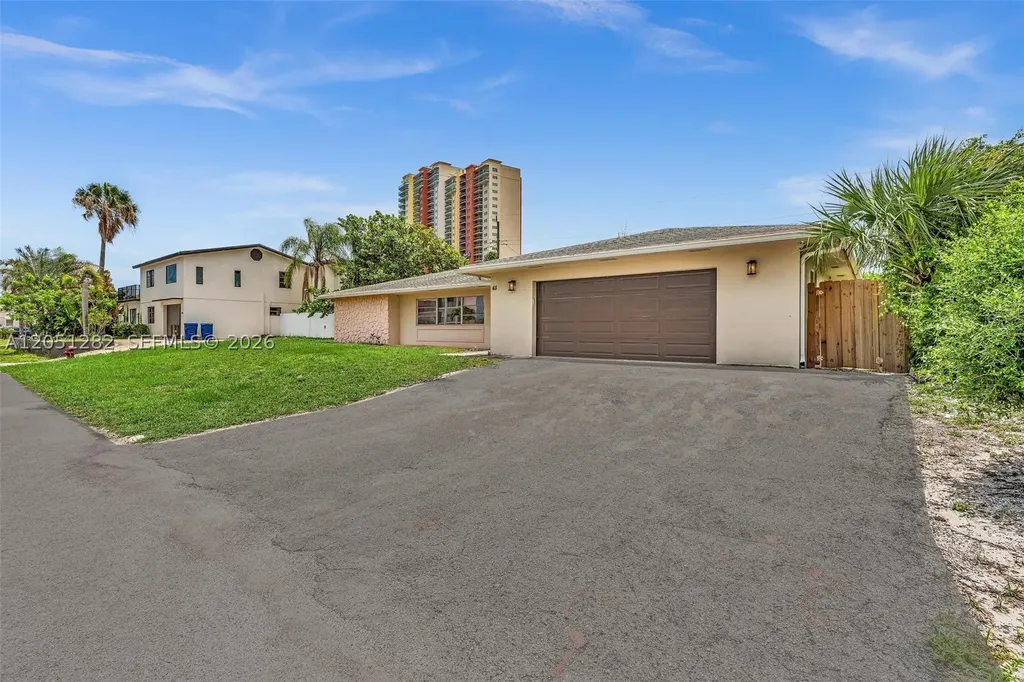 411 Wilma Circle Riviera Beach FL 33404