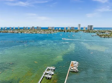 411 Wilma Circle Riviera Beach FL 33404