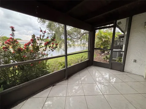 6453 W Pinehurst Circle W Tamarac FL 33321