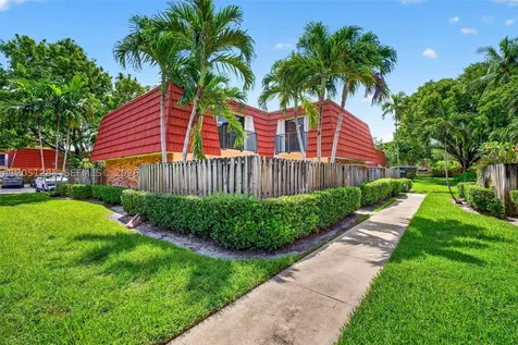 719 NW 98th Circle Plantation FL 33324