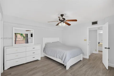 719 NW 98th Circle Plantation FL 33324